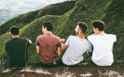 L’effetto camaleonte negli adolescenti: perché mio figlio segue sempre il branco?